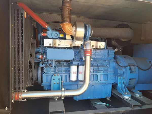 河东燃油消耗率与进气温度的具体关系是什么？