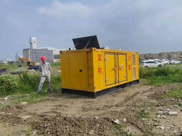 河东200KW柴油发电机机组每小时的油耗量受哪些因素影响？